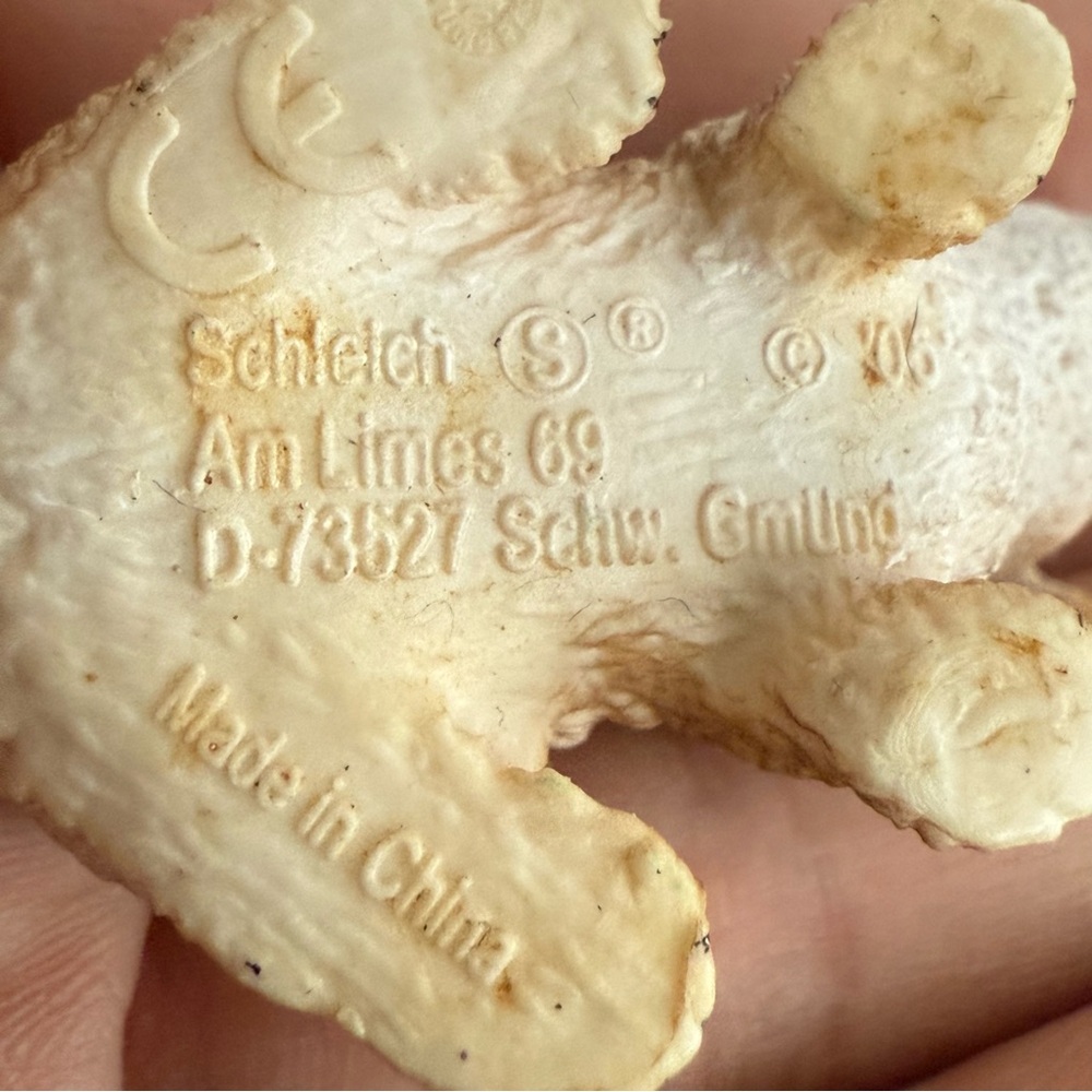 Bunny Rabbit Figure by Schleich - Picture 4 of 6